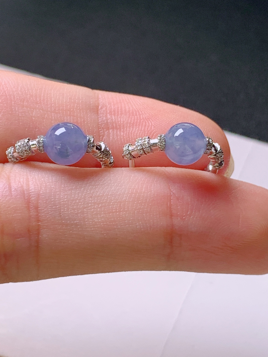 ️ 飘花珠珠耳扣，色正圆润，裸石6.1