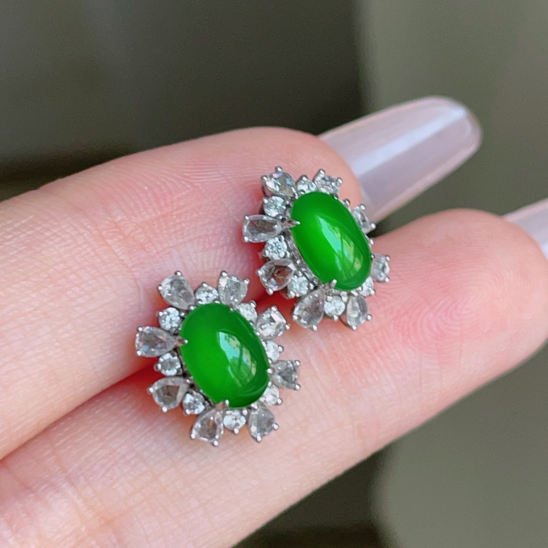 ️ 蛋面耳钉，种老水润，18k金镶嵌，裸石 12.7/4.8