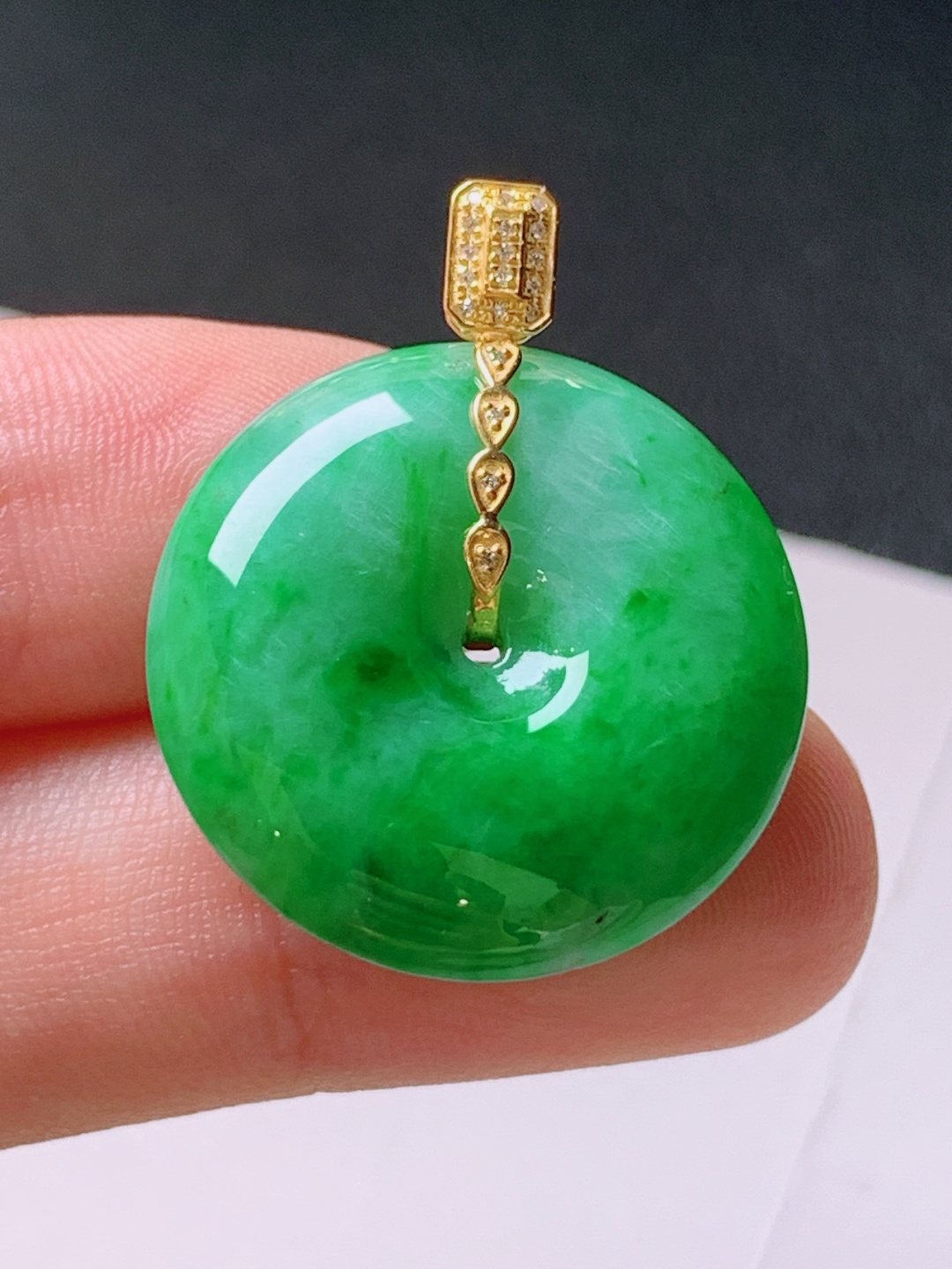 ️ 冰阳绿平安扣吊坠，无裂色阳饱满，裸石23.1-5.928.5
