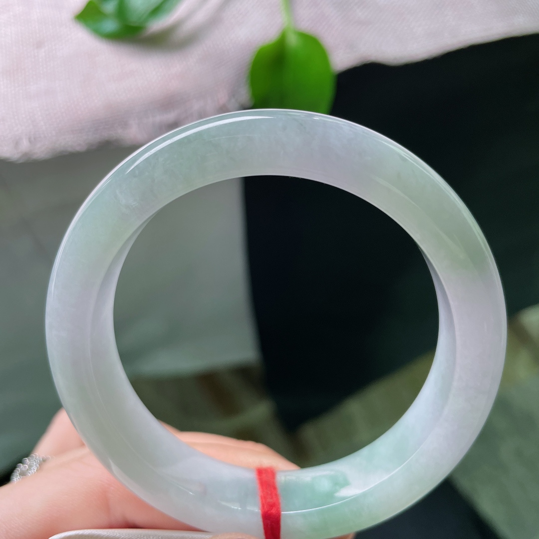 54.8/12.4/8.7，春带彩正圈，腕间的莫奈花园，让色彩在风中流淌。无裂，ss48579a