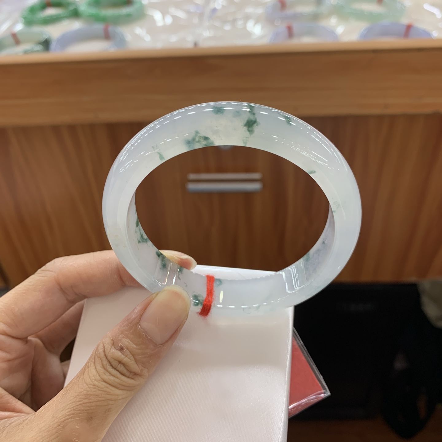 042438WJ，冰飘花正圈大圈口翡翠手镯，60.1-13.6-8.5