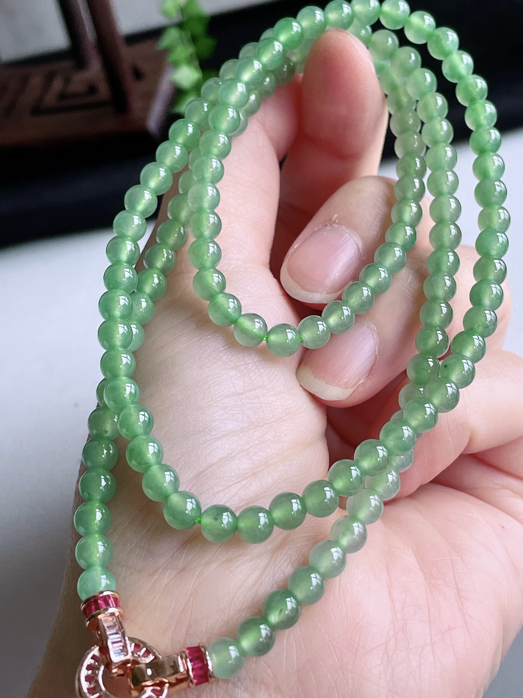 冰晴绿珠链圆珠珠子珠链，缅甸，性比高，5mm，32cm，30.7克