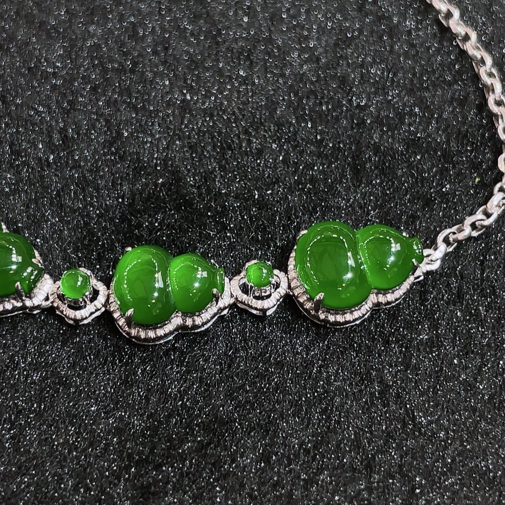 ️冰绿葫芦手链，，18k金镶嵌，种水，重金镶嵌，厚装饱满，福禄双全，简约时尚，高端大气，性比高45.2/9.2/5.5，裸石10.5/8.0、9.0/7.0、10.9/8.2