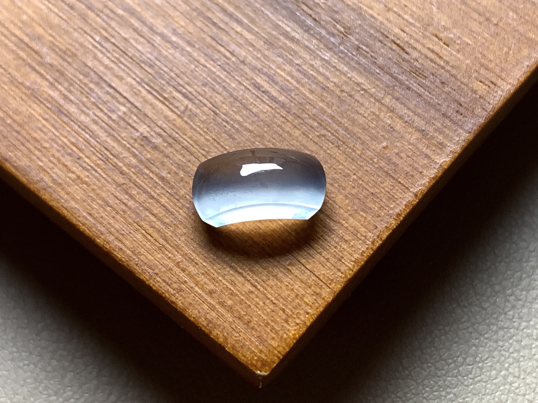 ️ 玻璃种马鞍 种老，光感十足，尺寸10.7*5*4