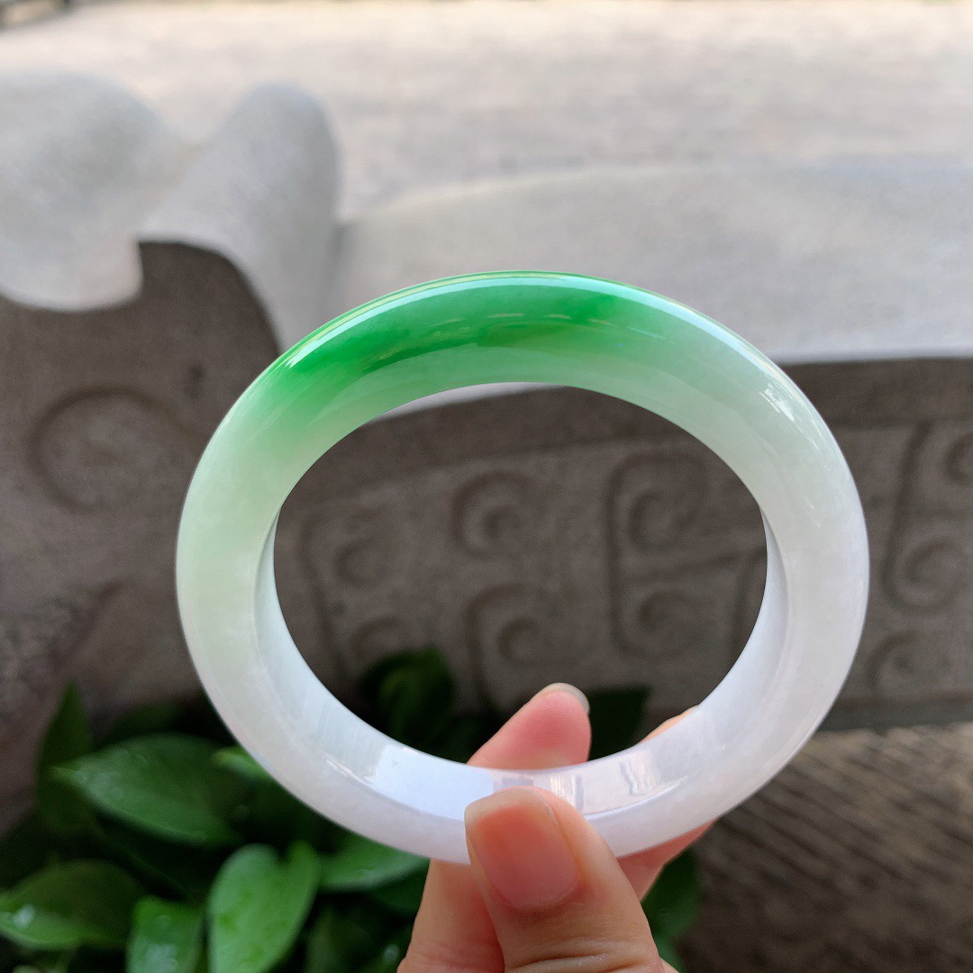 大圈口61.1-11.8-10.2 【阳绿正圈手镯】正圈61 62可戴