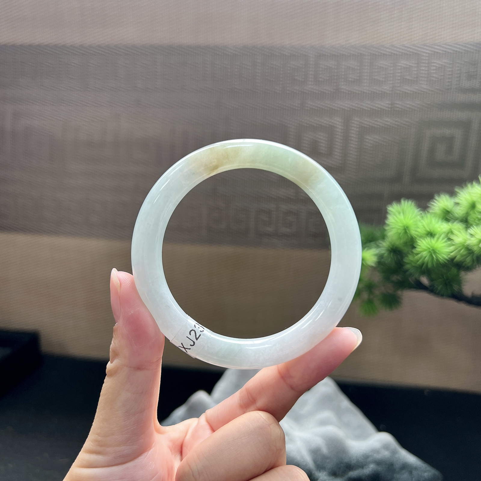 55圈口圆条洒金手镯