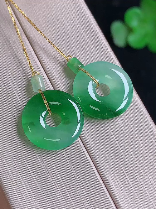  ，18k金镶飘花耳坠，无裂，尺寸13.5/2.7，№;y25003 23