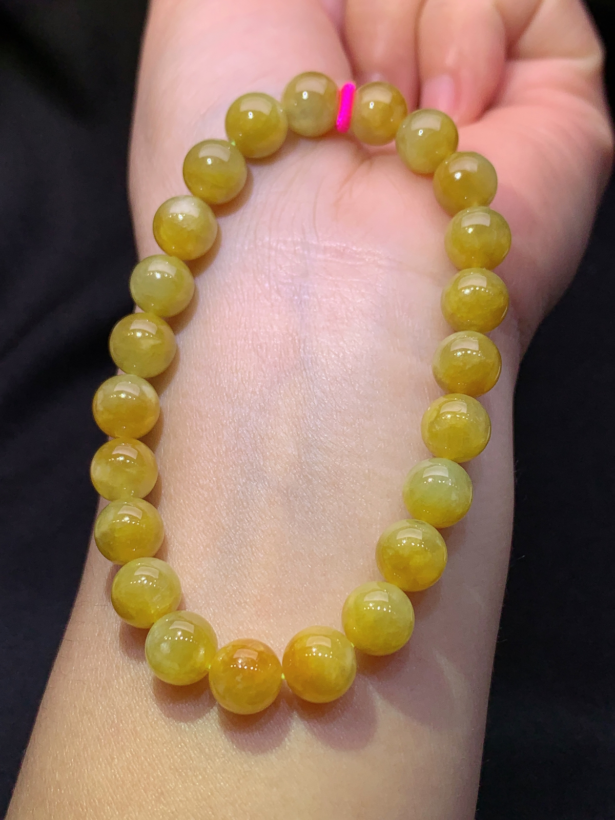 黄翡圆珠手串，冰润鲜艳，玉质细腻，种水足，Be 尺寸7.9