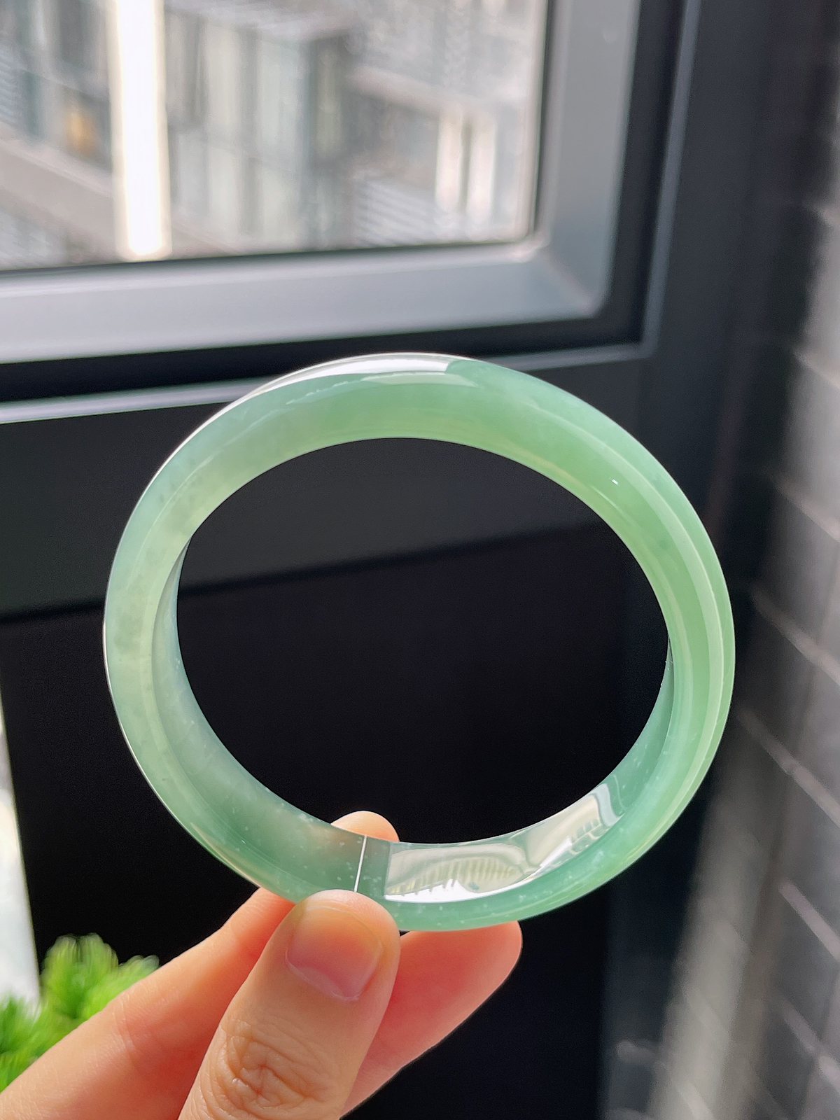 正圈59.3圈口，翡翠冰糯种绿色手镯