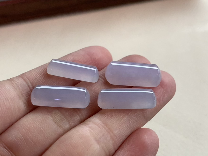 ️ 紫马鞍一手，尺寸20×9.4×5.3，18×7.4×5