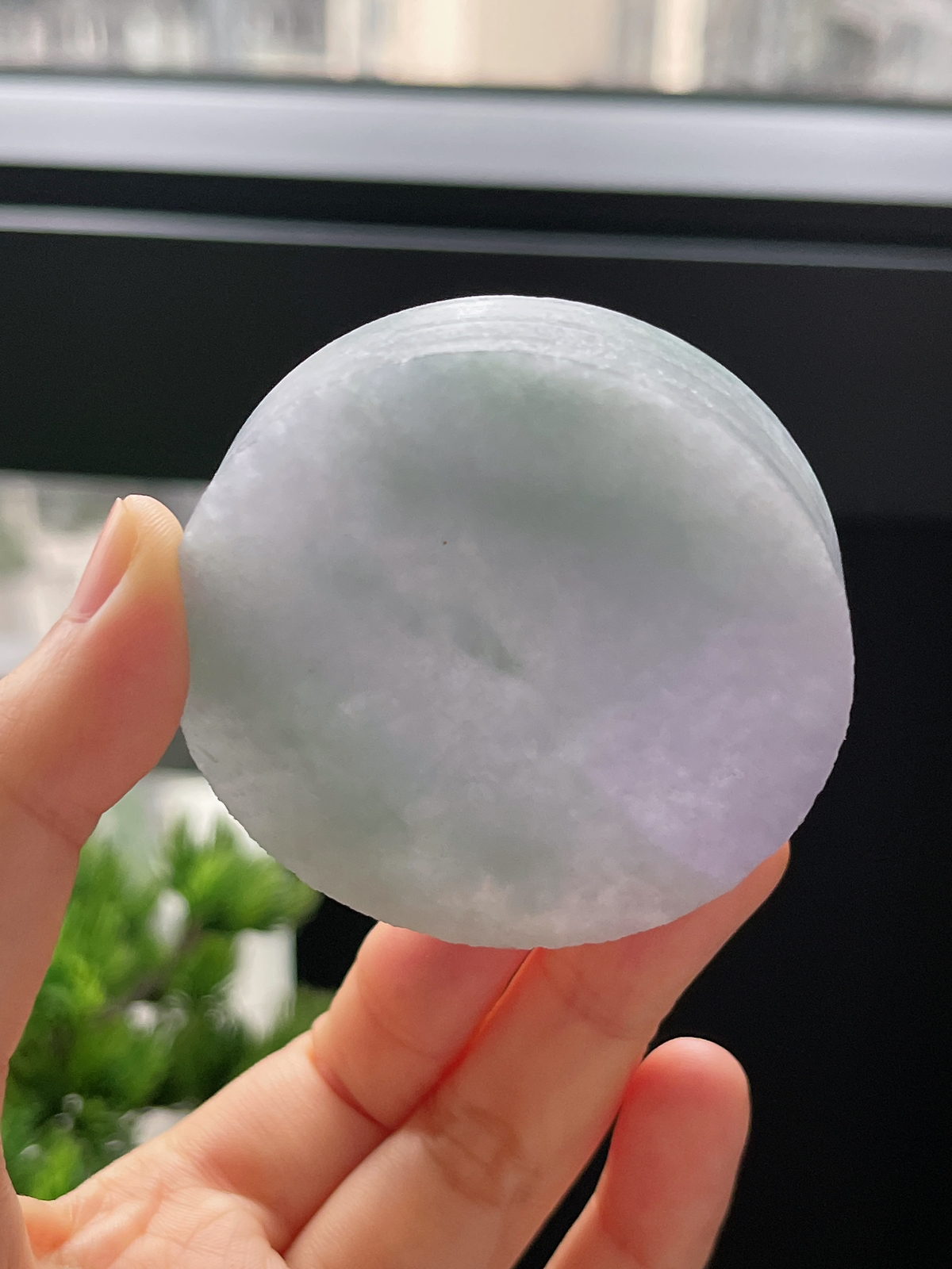 翡翠糯化春彩镯心