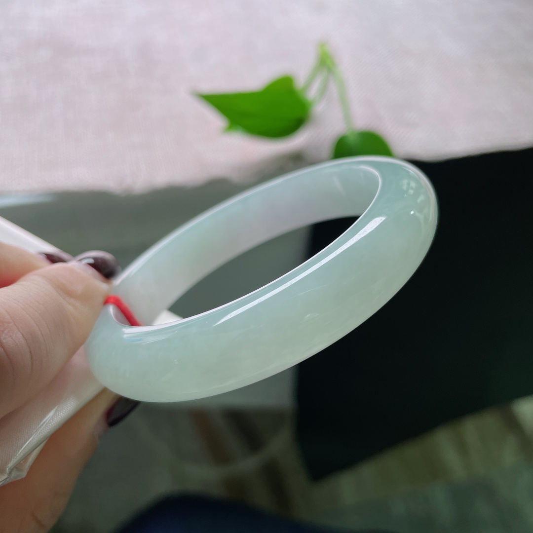 55.7/12.4/8.5，淡绿底正圈，清雅，种老，淡写时光，静守清欢。无裂，ss51722a