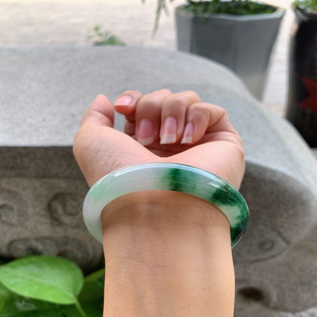 圈口 55.2-9.7-8.2【飘辣绿正圈手镯】正圈55 56可戴