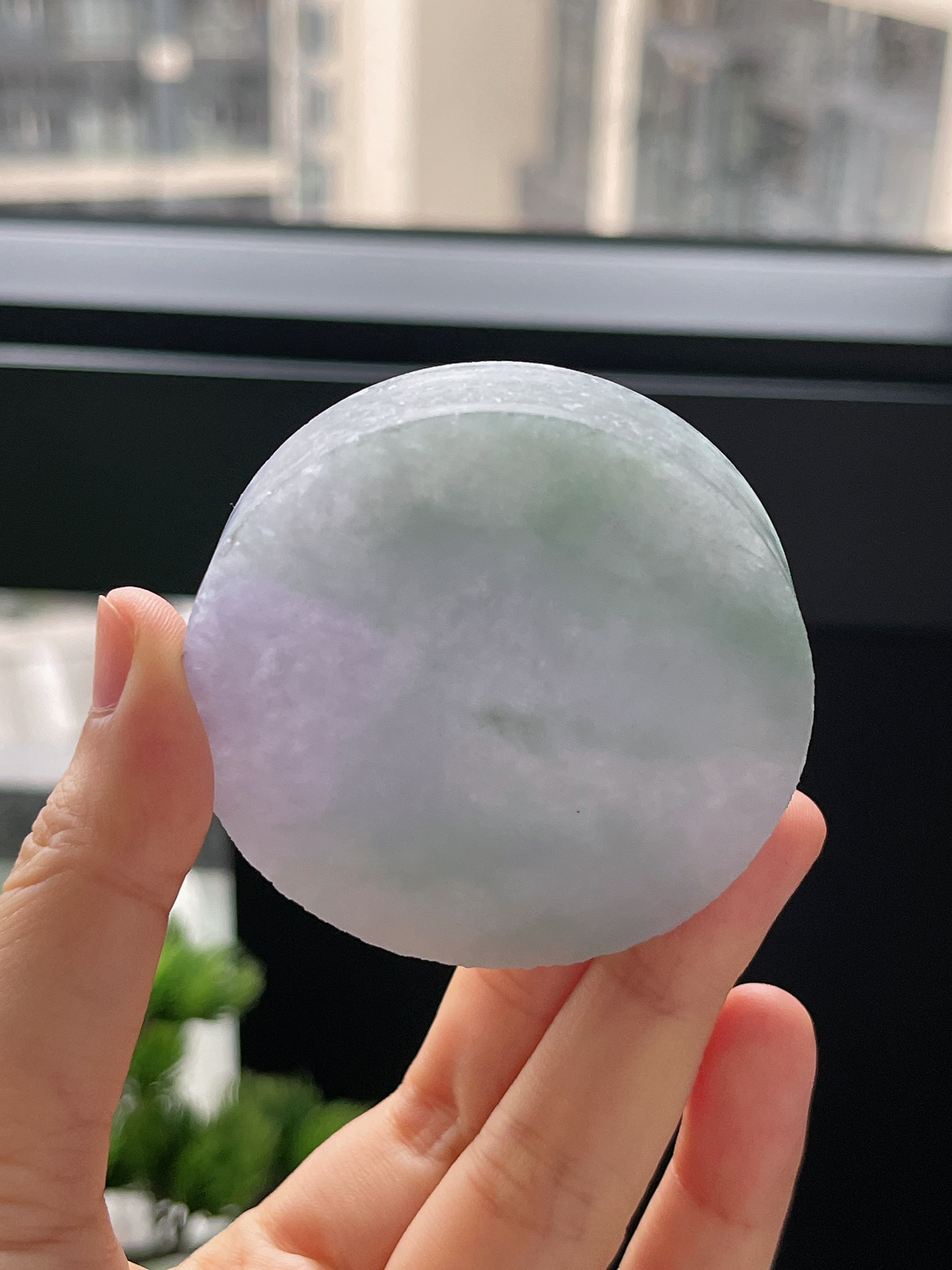 翡翠糯化春彩镯心