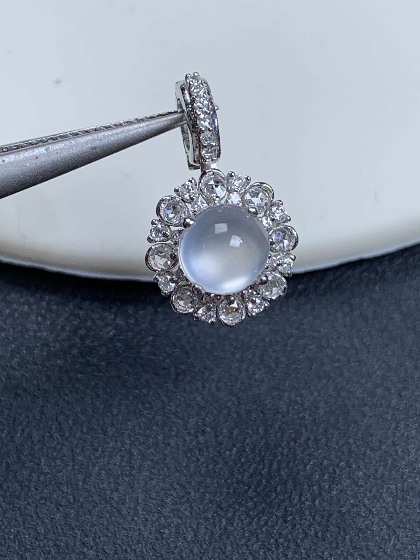 ️18k金钻镶嵌冰种玻璃蛋面扣吊坠16.6/10/7.6，裸石6/5.8/3.8