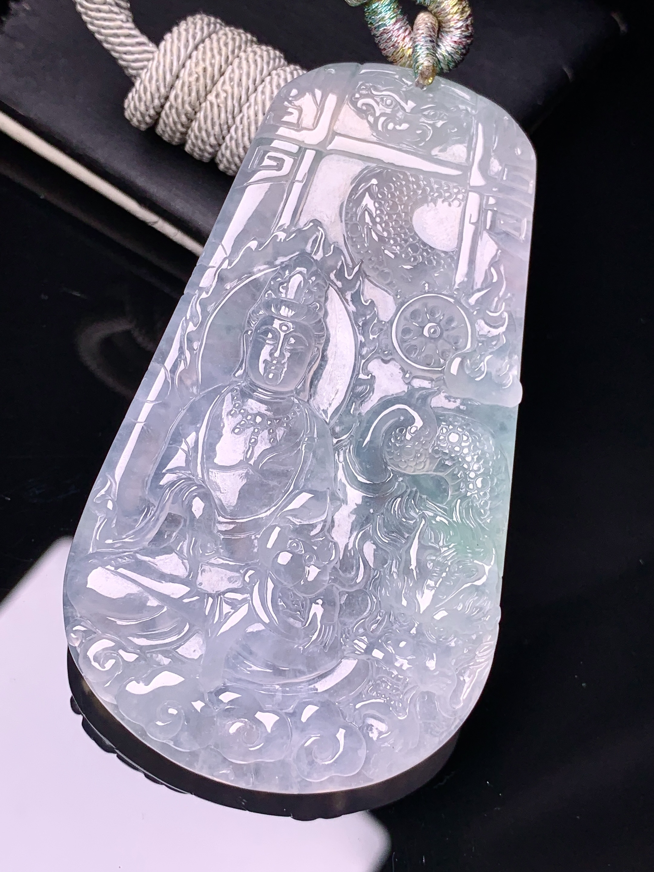 冰种乘龙观音菩萨吊坠 玉质细腻 色泽艳丽清新 水润亮眼 整体尺寸66.5*37*5.6a5