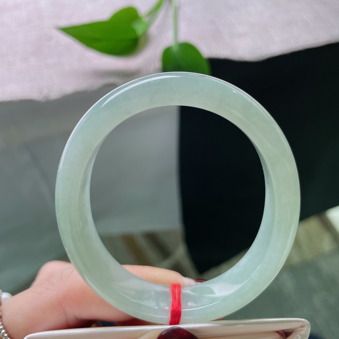 54.3（49）12.3/7，冰晴底贵妃，水光潋滟晴方好，种老，冰清玉洁，一点皮纹不显，ss51491a