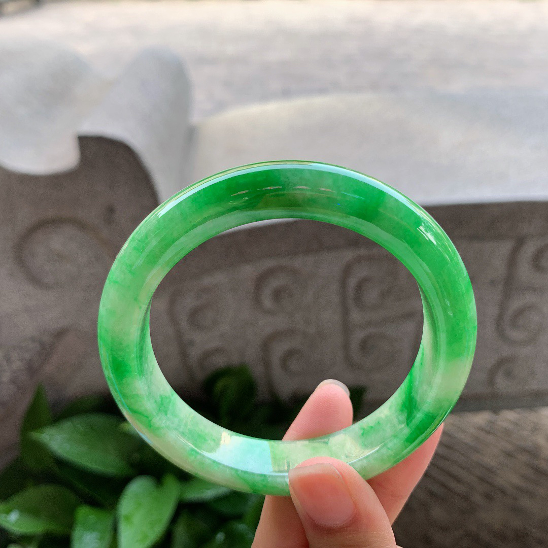 大圈口 58.2-12.3-9.1【辣阳绿正圈手镯】正圈58 59可戴