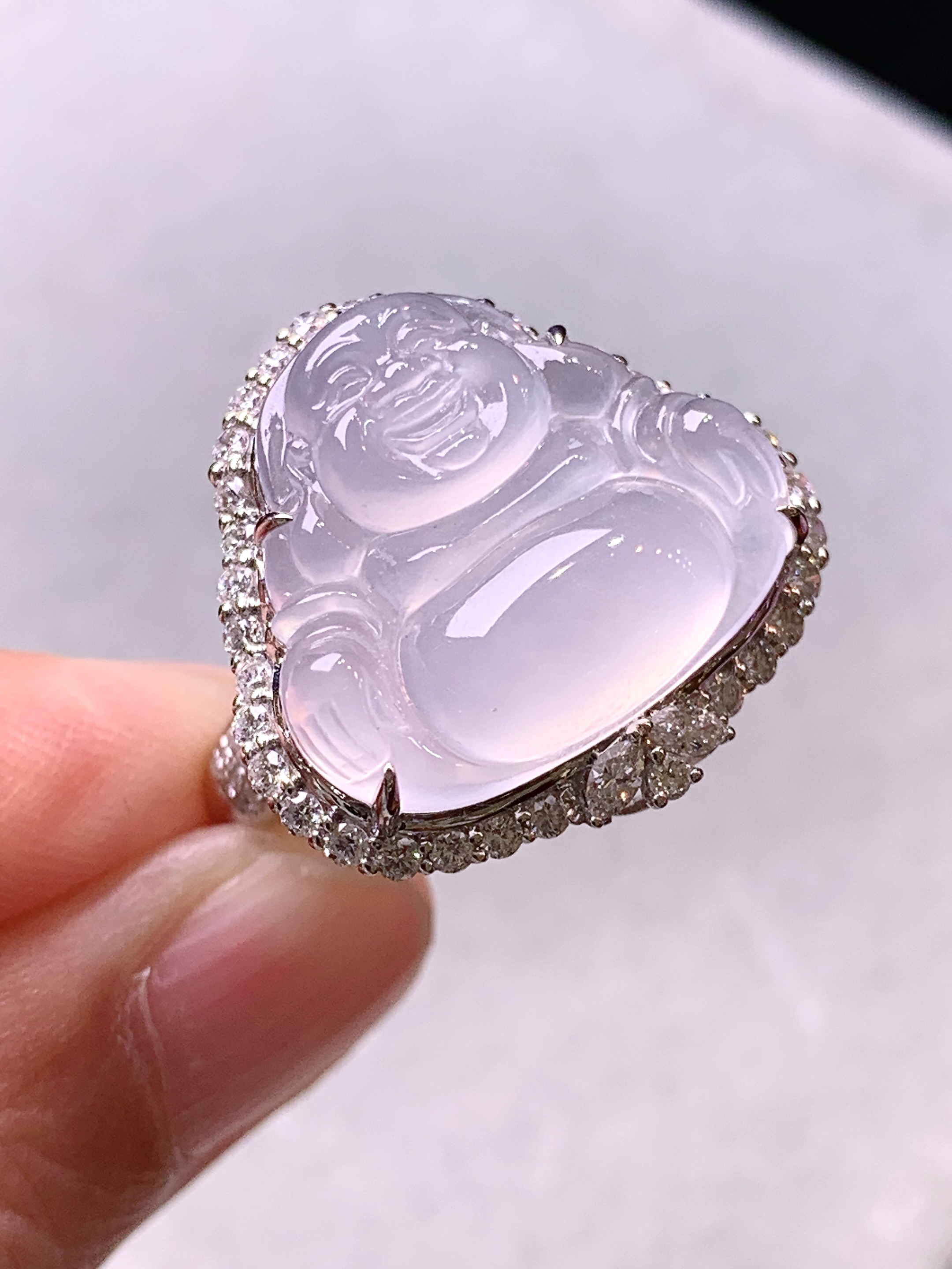 18k金钻镶嵌冰种佛公戒指吊坠两用款 玉质细腻 色泽艳丽清新 水润亮眼 圈口14 整体尺寸26.6*