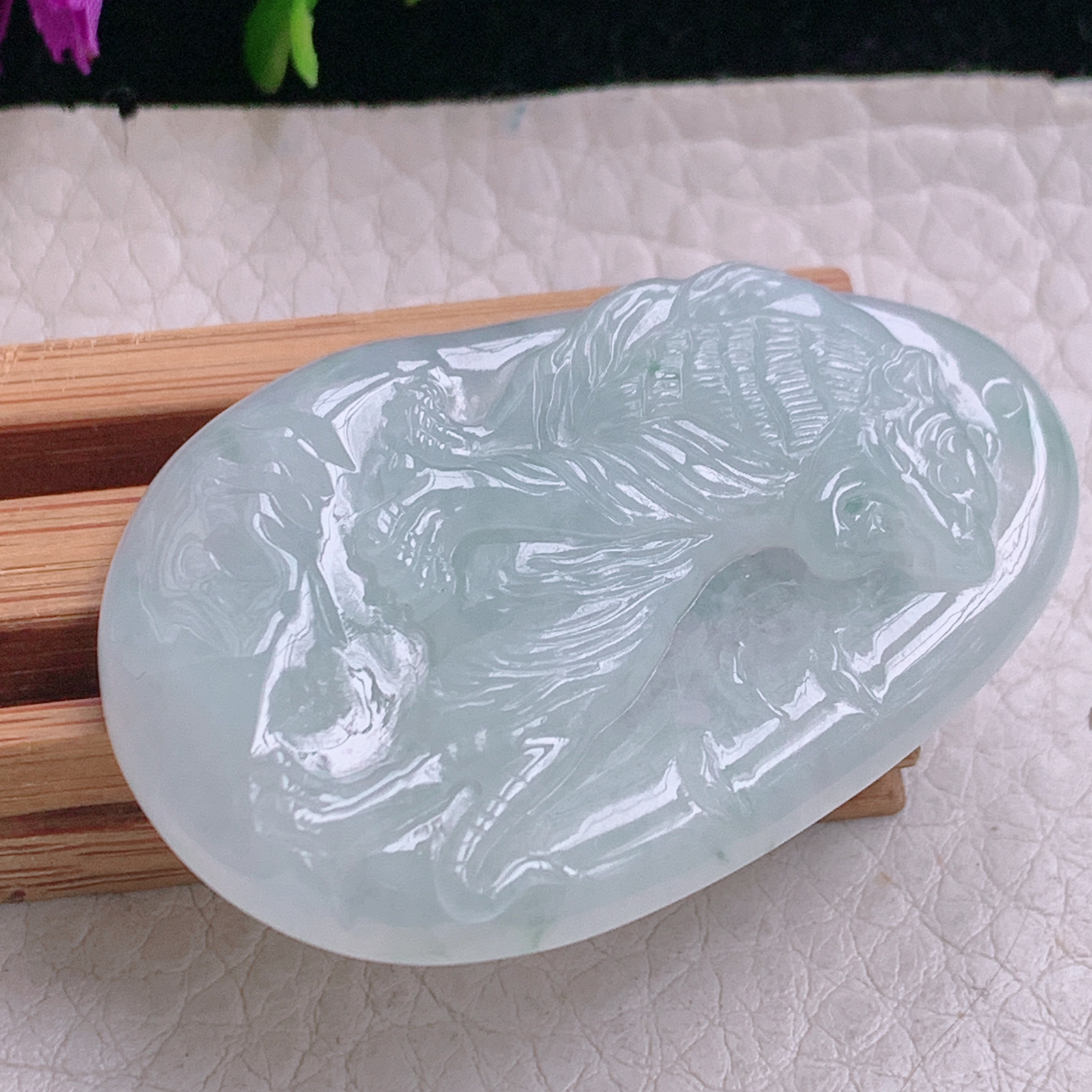 Ktj实拍43.8*29.5*5.2天然缅甸翡翠冰飘花生肖老虎吊坠 生肖守护神上山虎玉坠