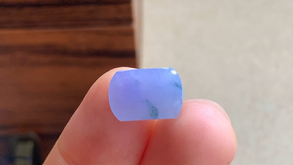 ️ 马鞍形，无裂，尺寸12.0/8.2/3.2mm，包A附证书