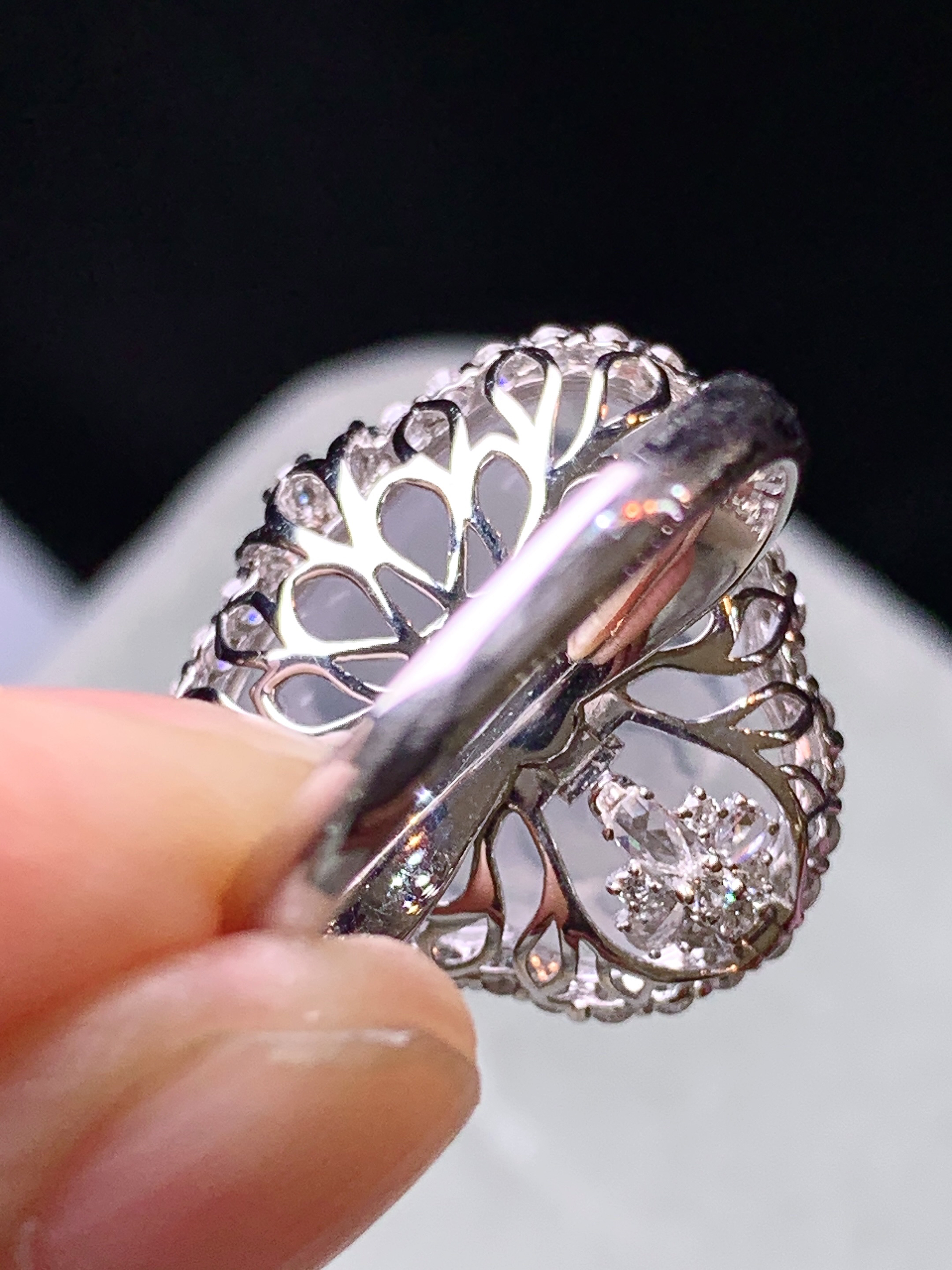 18k金钻镶嵌冰种佛公戒指吊坠两用款 玉质细腻 色泽艳丽清新 水润亮眼 圈口14 整体尺寸26.6*21*11.3b7