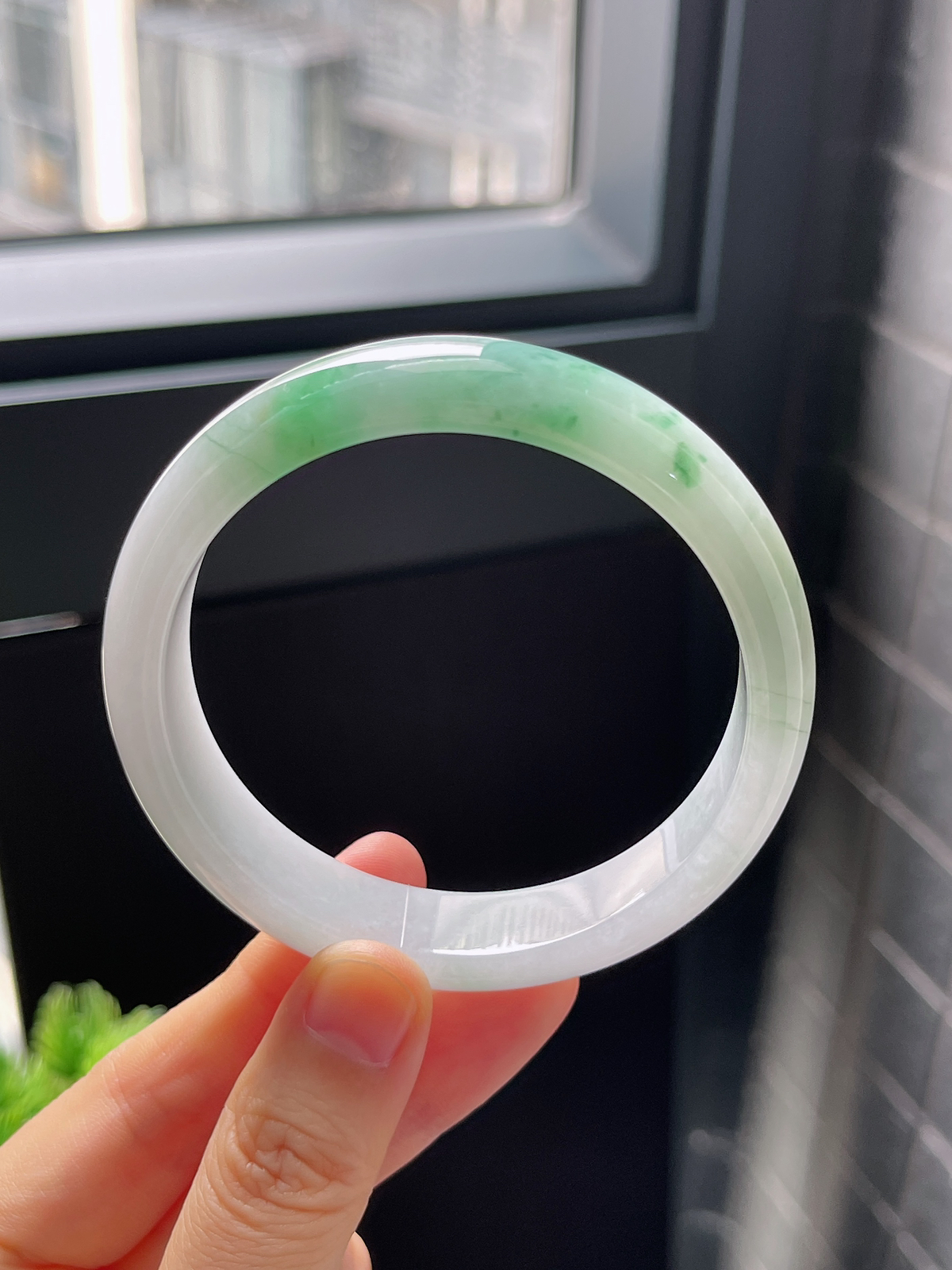 正圈58.1圈口，翡翠糯化种飘花手镯