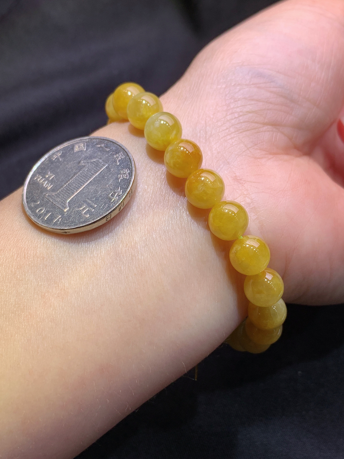 黄翡圆珠手串，冰润鲜艳，玉质细腻，种水足，Be 尺寸7.9