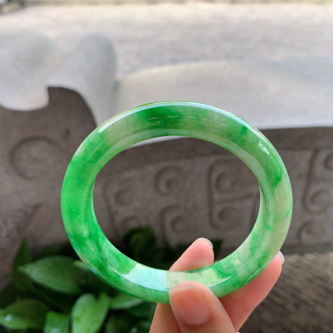 大圈口 58.2-12.3-9.1【辣阳绿正圈手镯】正圈58 59可戴