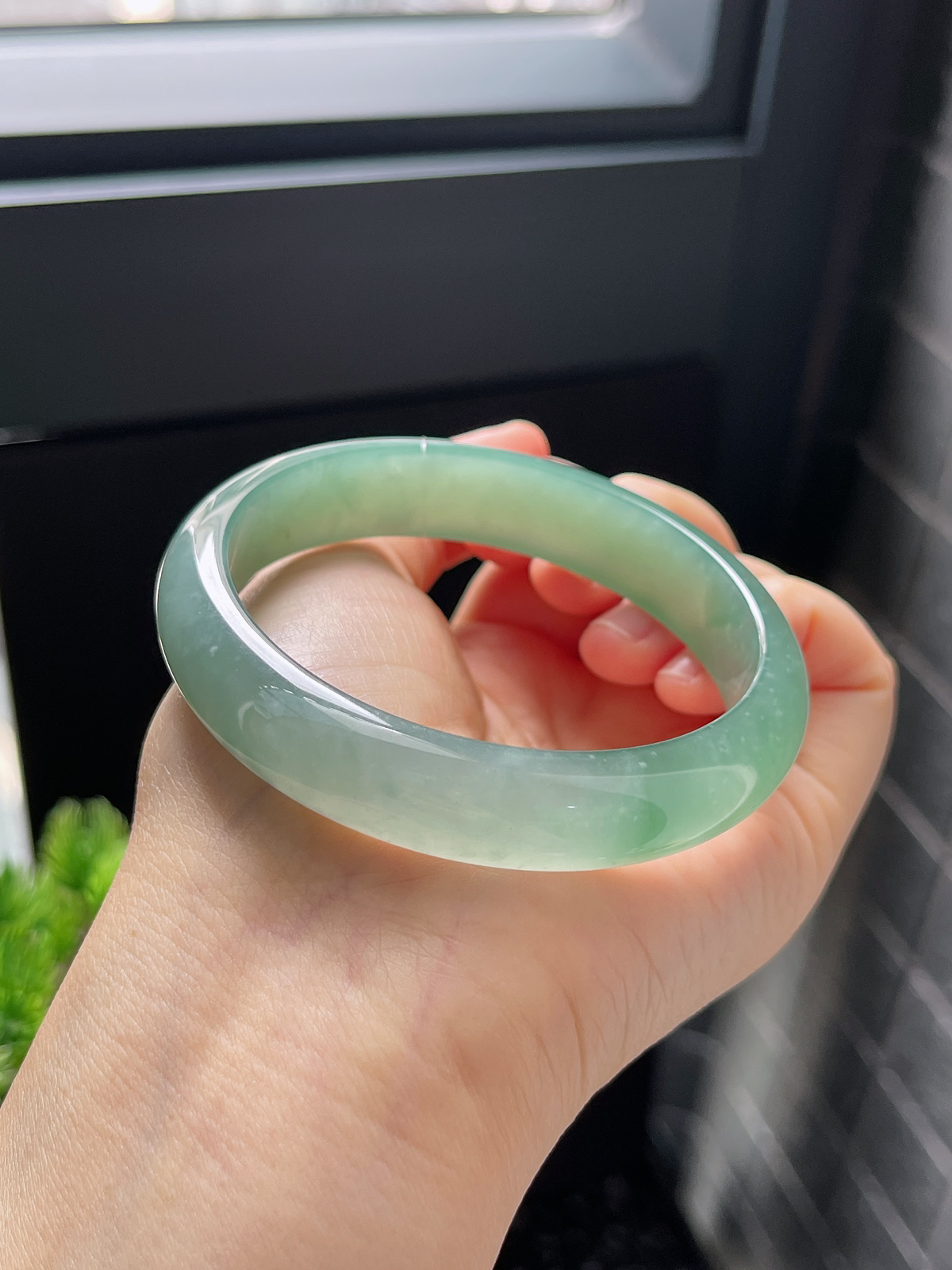 正圈59.3圈口，翡翠冰糯种绿色手镯