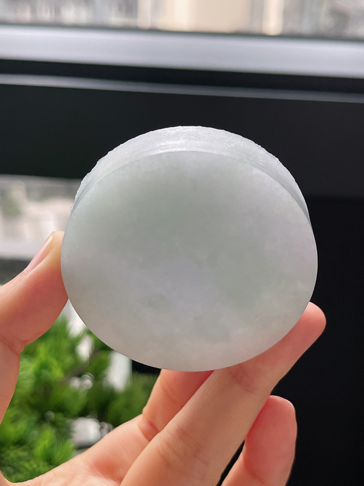 翡翠糯化春带彩镯心