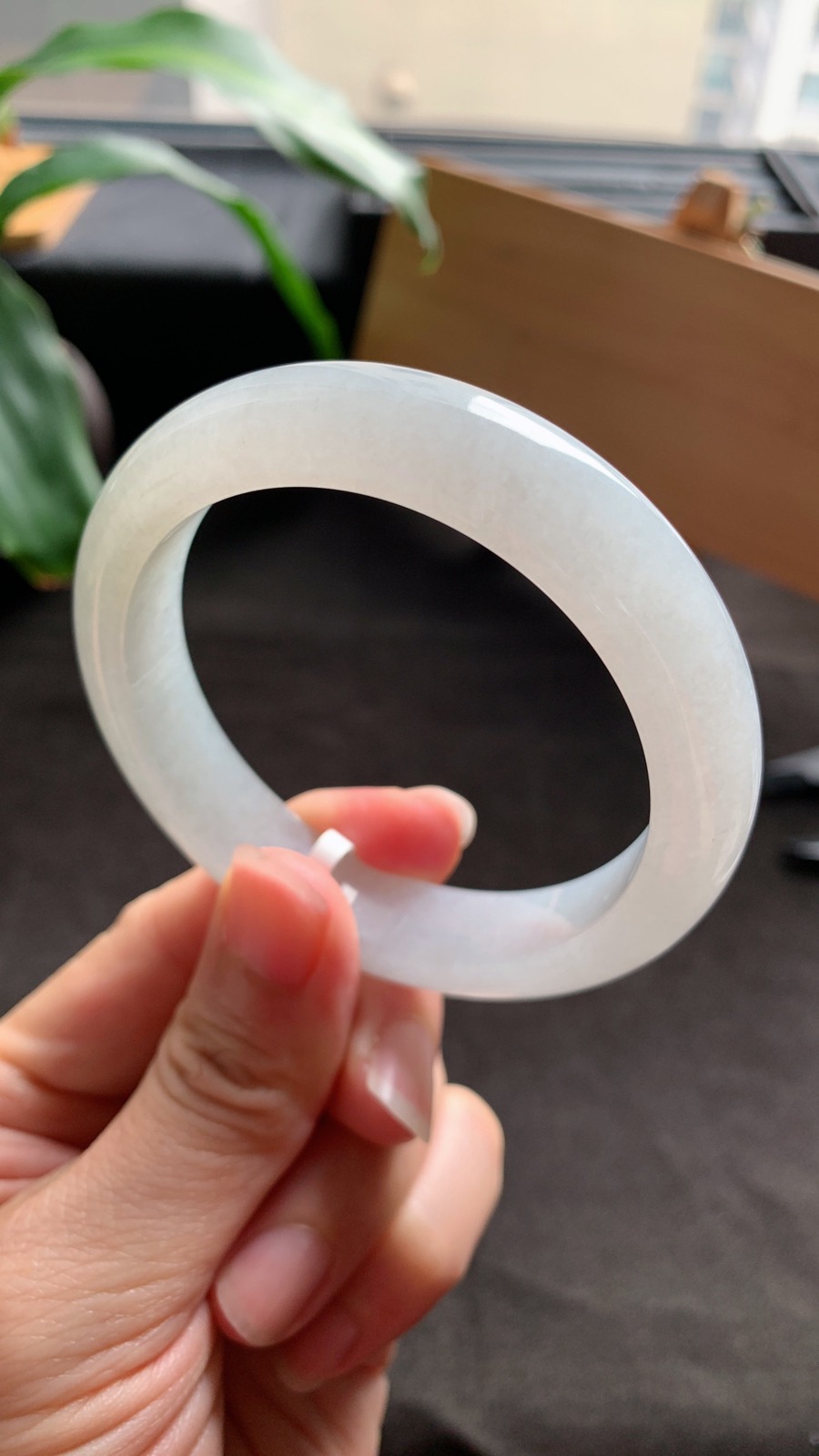 55圈口 天然A货翡翠手镯 清新淡雅