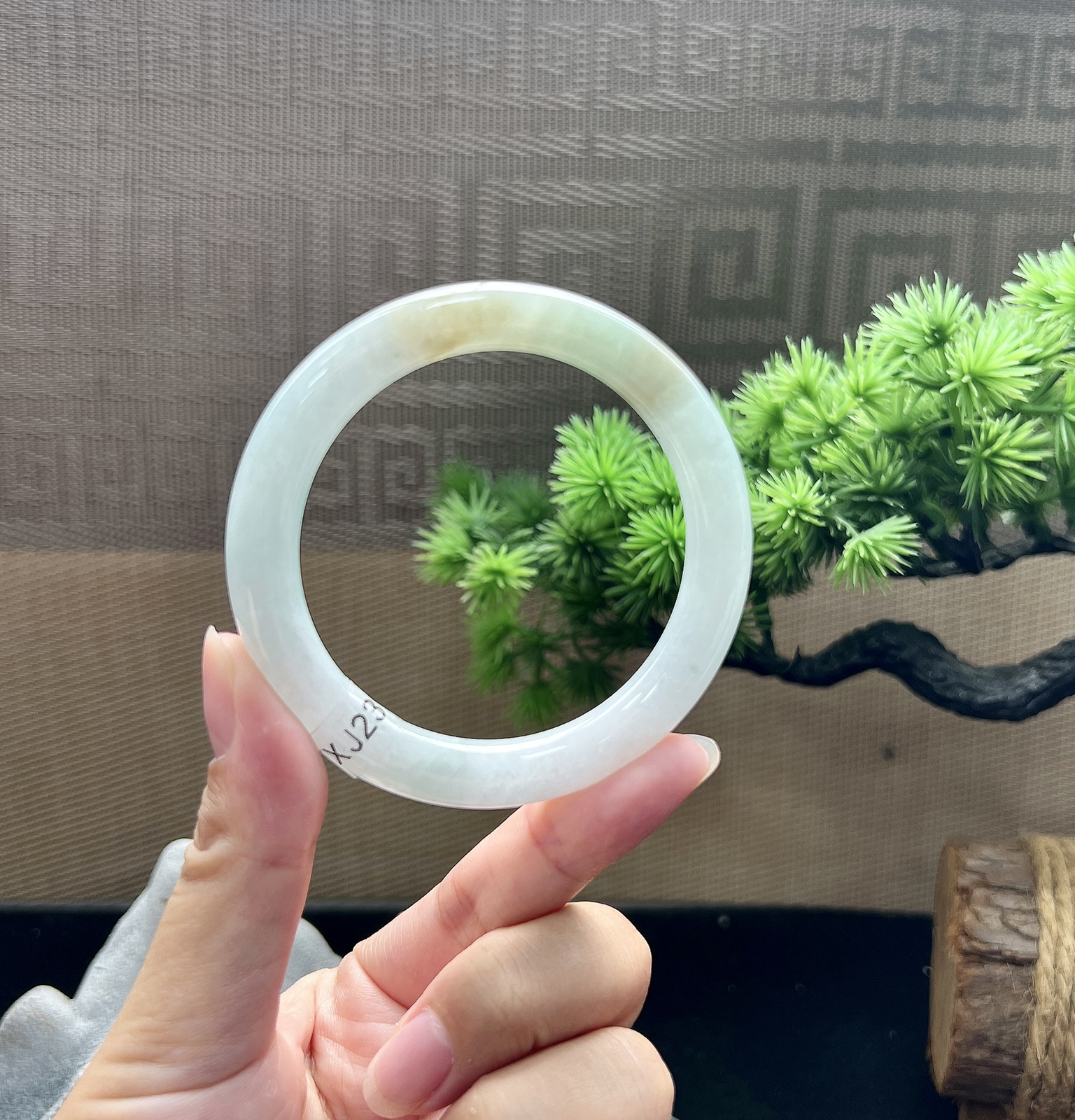 55圈口圆条洒金手镯