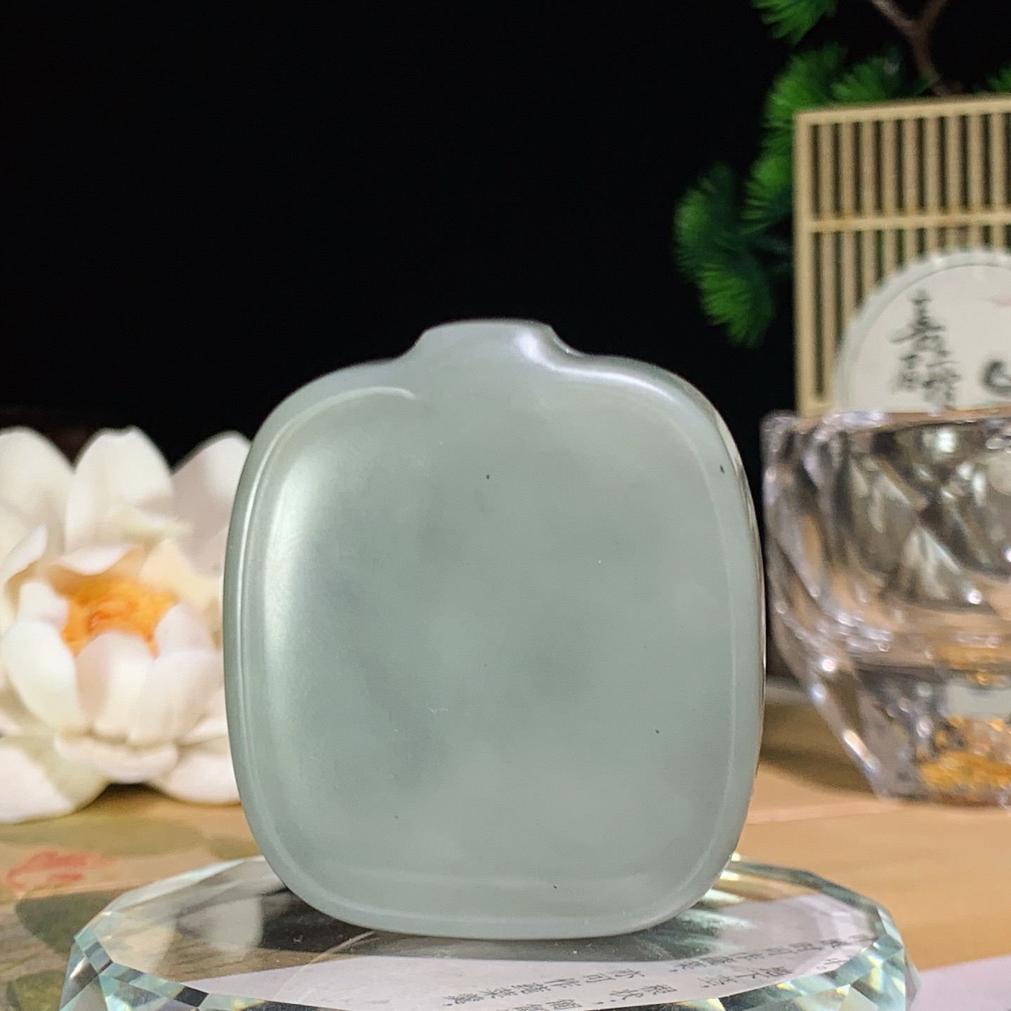 新疆和田玉山水怡情挂件 尺寸47/42/14重66.5克，玉质细腻油润 底色纯净 脂粉好，品质好！lt260425