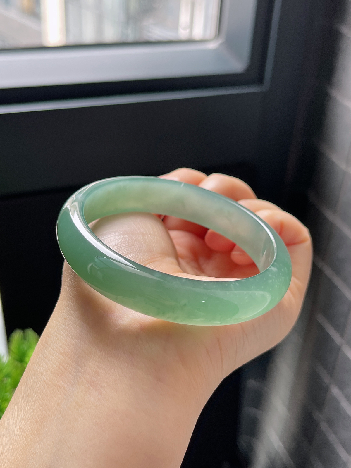 正圈59.3圈口，翡翠冰糯种绿色手镯