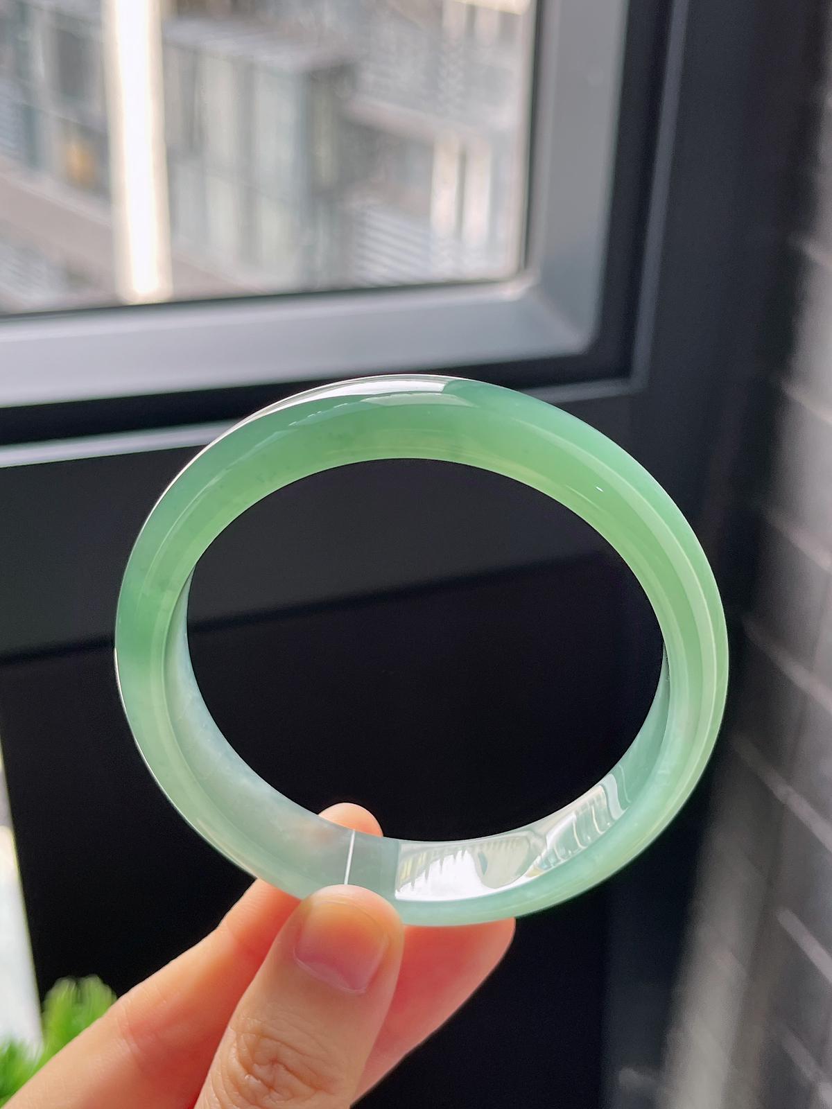 正圈59.3圈口，翡翠冰糯种绿色手镯