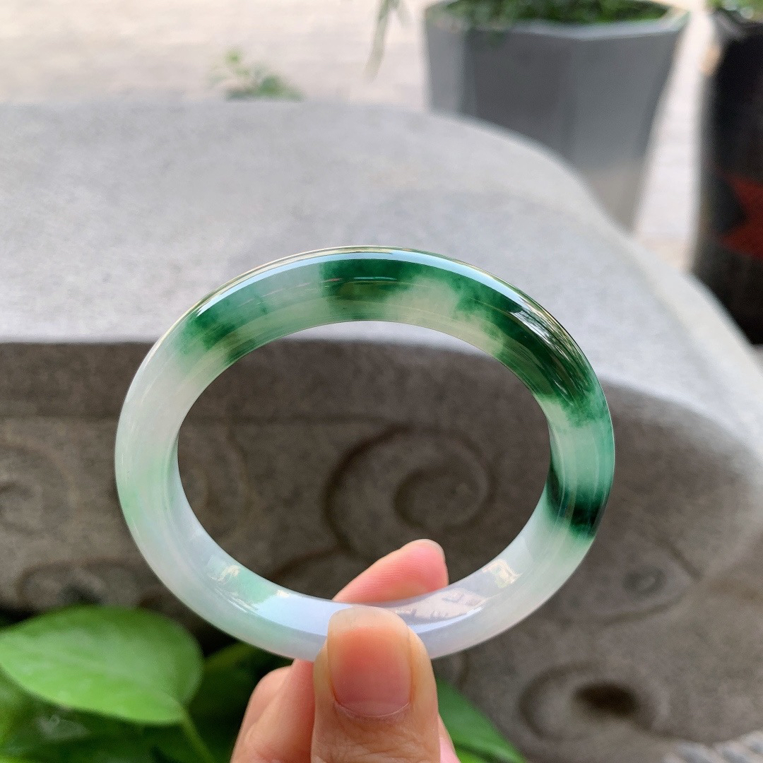 圈口 55.2-9.7-8.2【飘辣绿正圈手镯】正圈55 56可戴