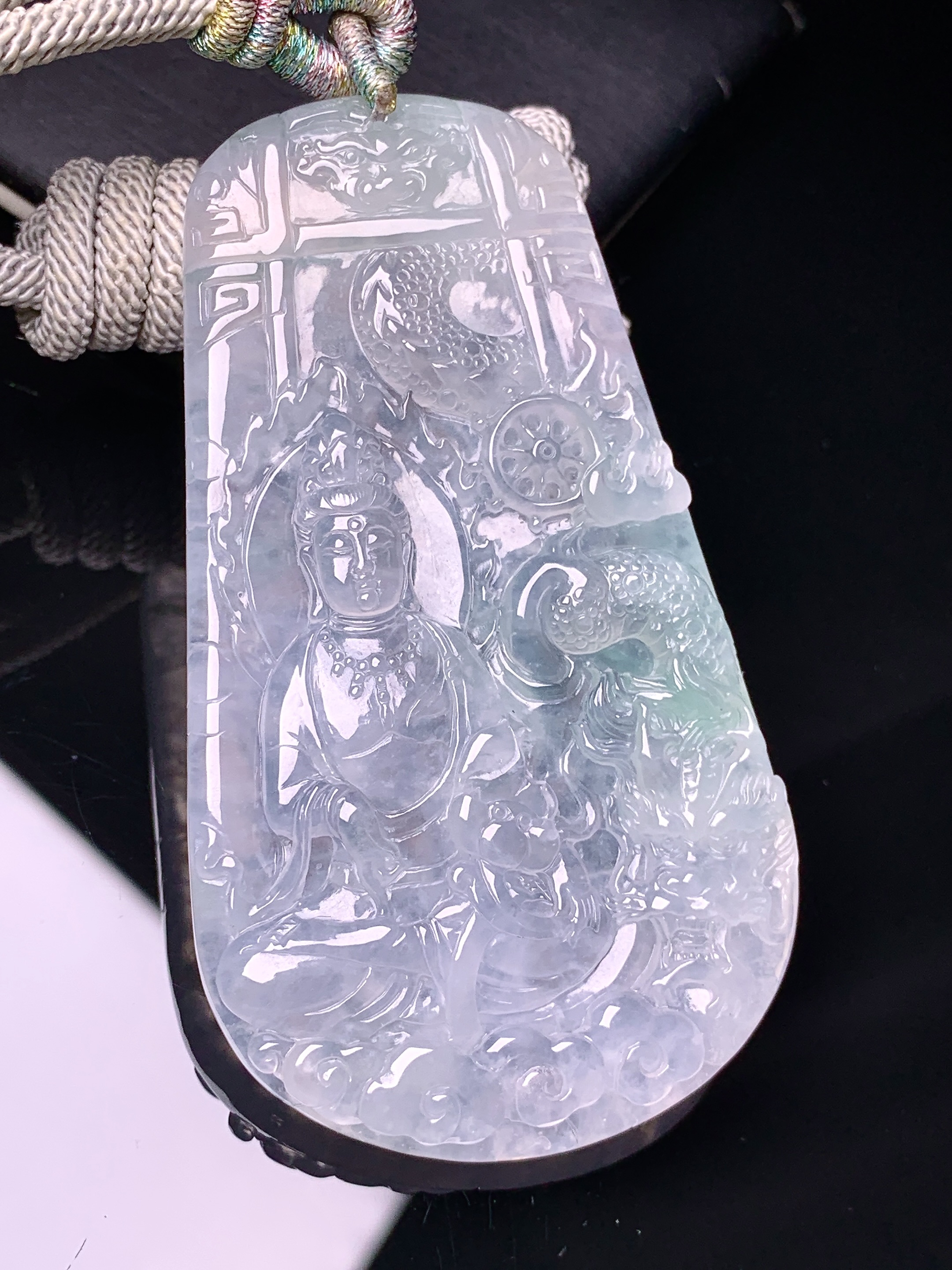 冰种乘龙观音菩萨吊坠 玉质细腻 色泽艳丽清新 水润亮眼 整体尺寸66.5*37*5.6a5