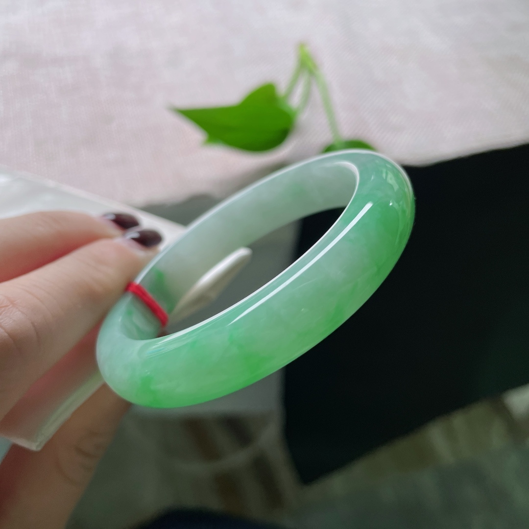 51.4/11.3/7.9，飘绿正圈，水润，腕间苔痕绿，静听时光滴答。无裂，ss51277a