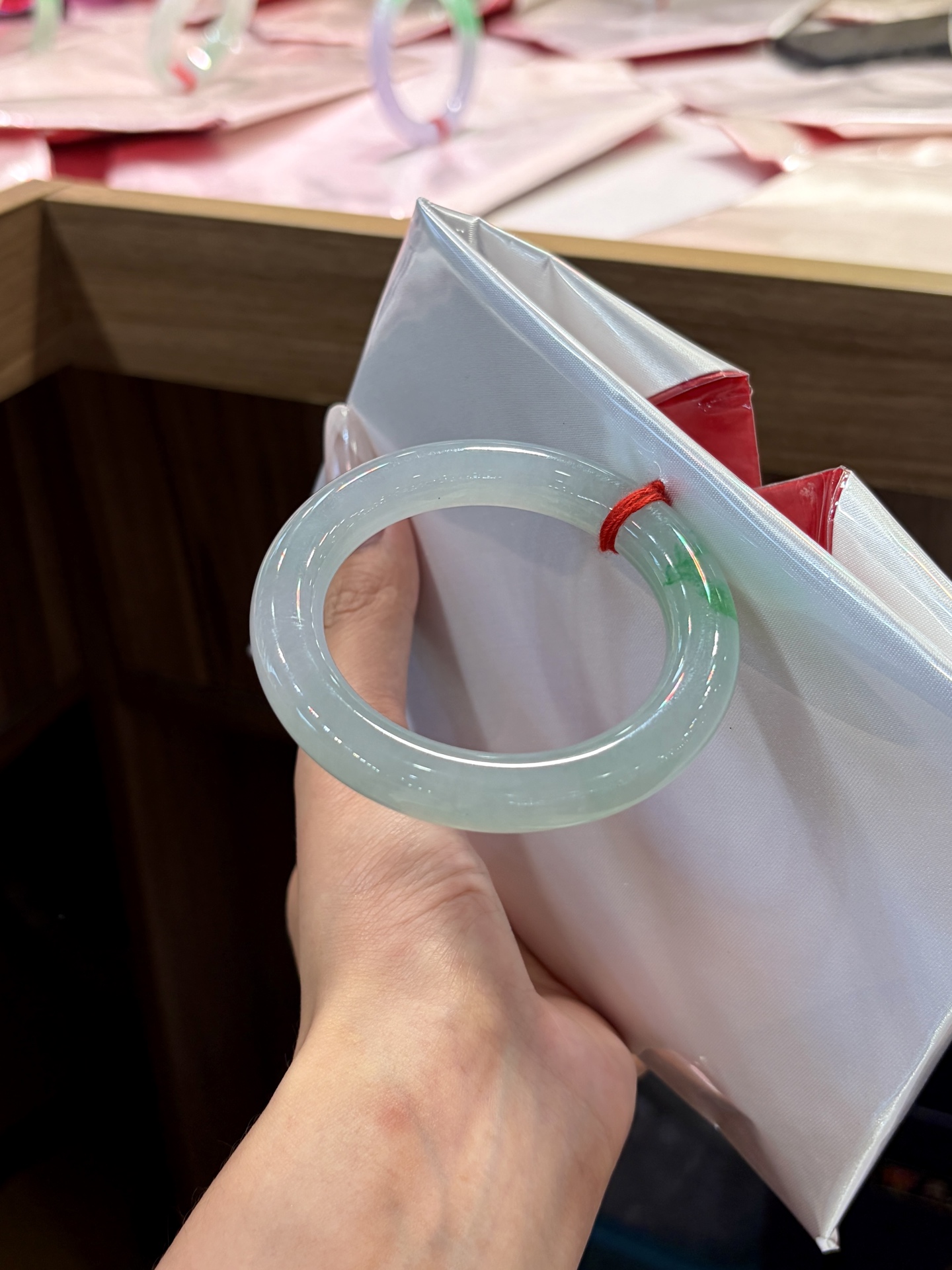 小圈口冰种白底青飘绿圆条成品，HYC-211，51.5-10.2-10.7