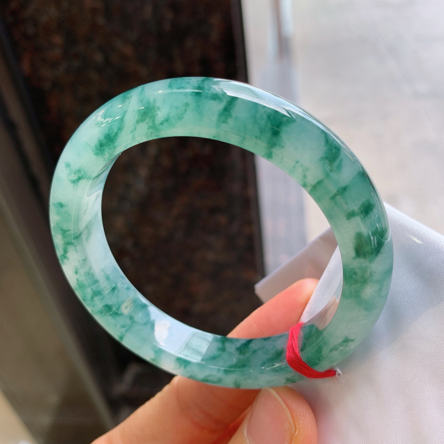 正圈冰飘花 无裂 尺寸：57.2/11.8/9.2 冰润