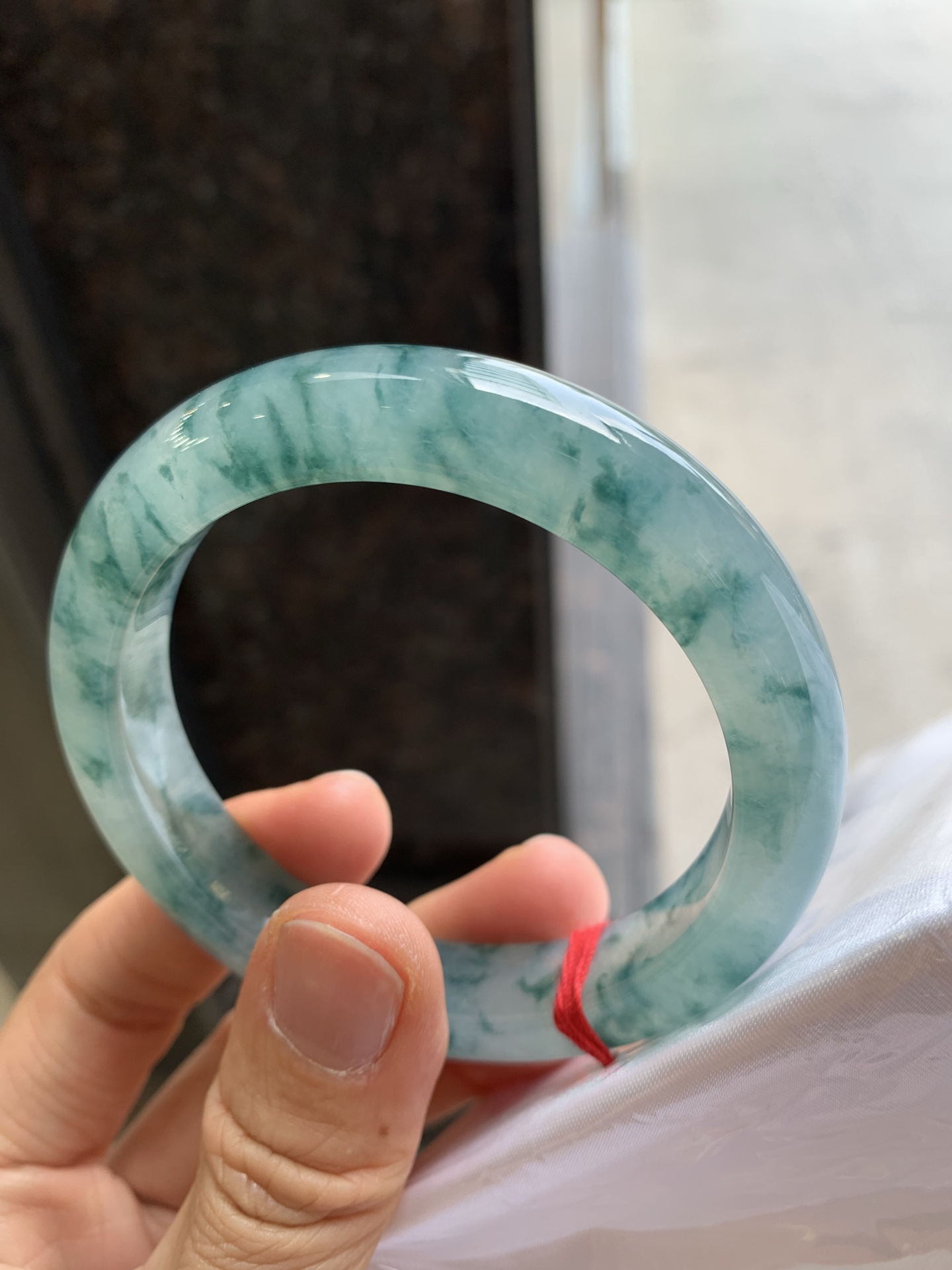 正圈冰飘花 无裂 尺寸：57.2/11.8/9.2 冰润