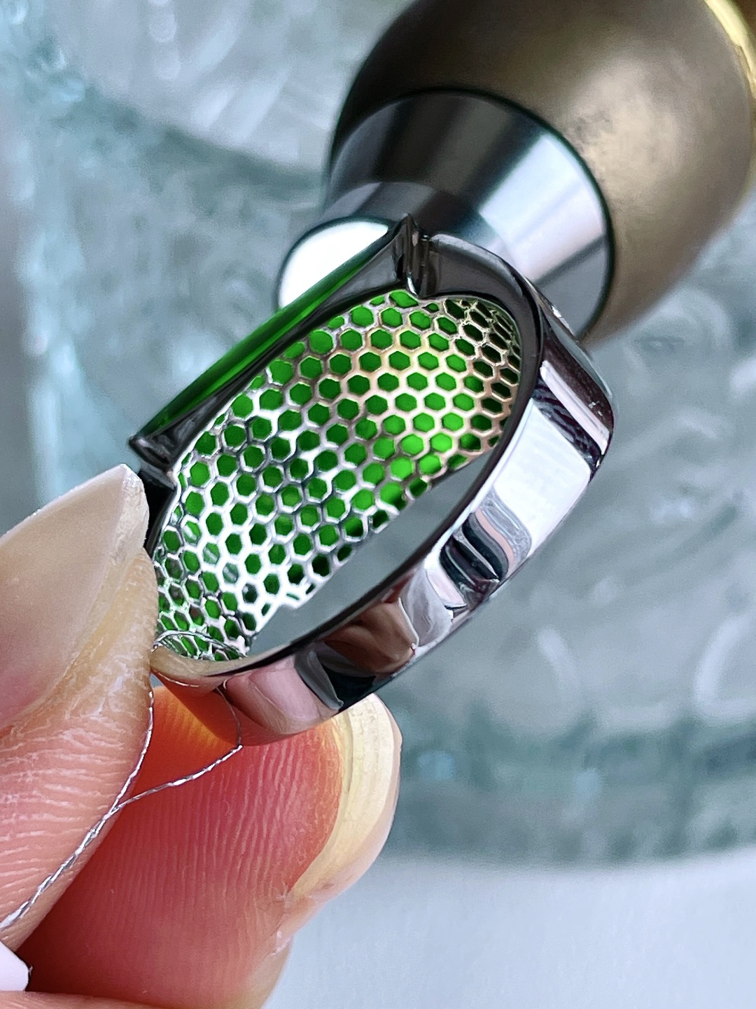 墨翠马鞍戒指，18k金镶嵌，无裂，性比高，18-10.5-2.6，21.5号，4.4克