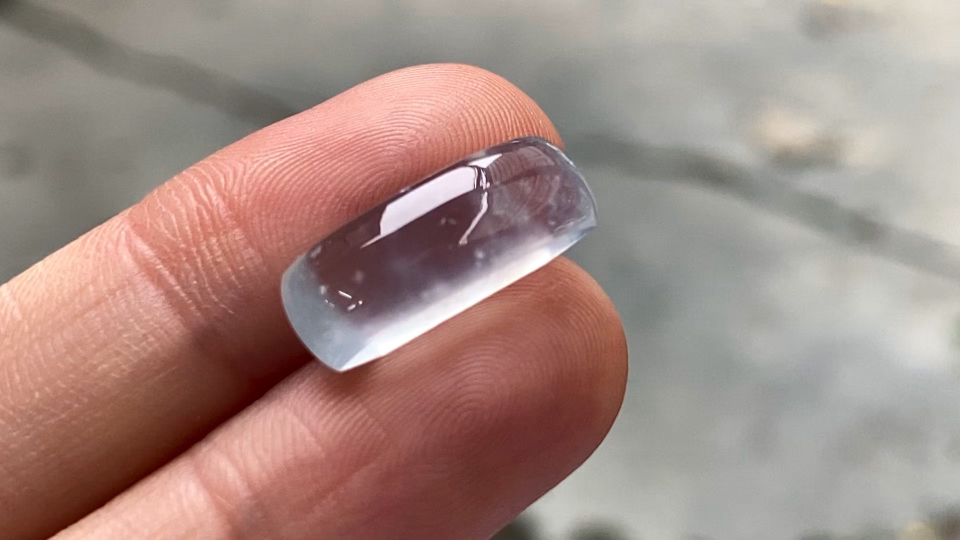 ️ 玻璃种马鞍形，完整，16.8/6/5