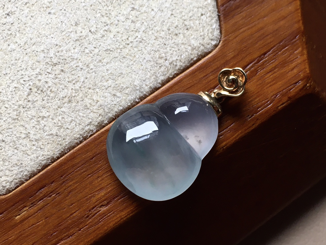 ️ 18k金冰种葫芦，底子水润无比，品相，无裂，尺寸22.2/13/5，超值