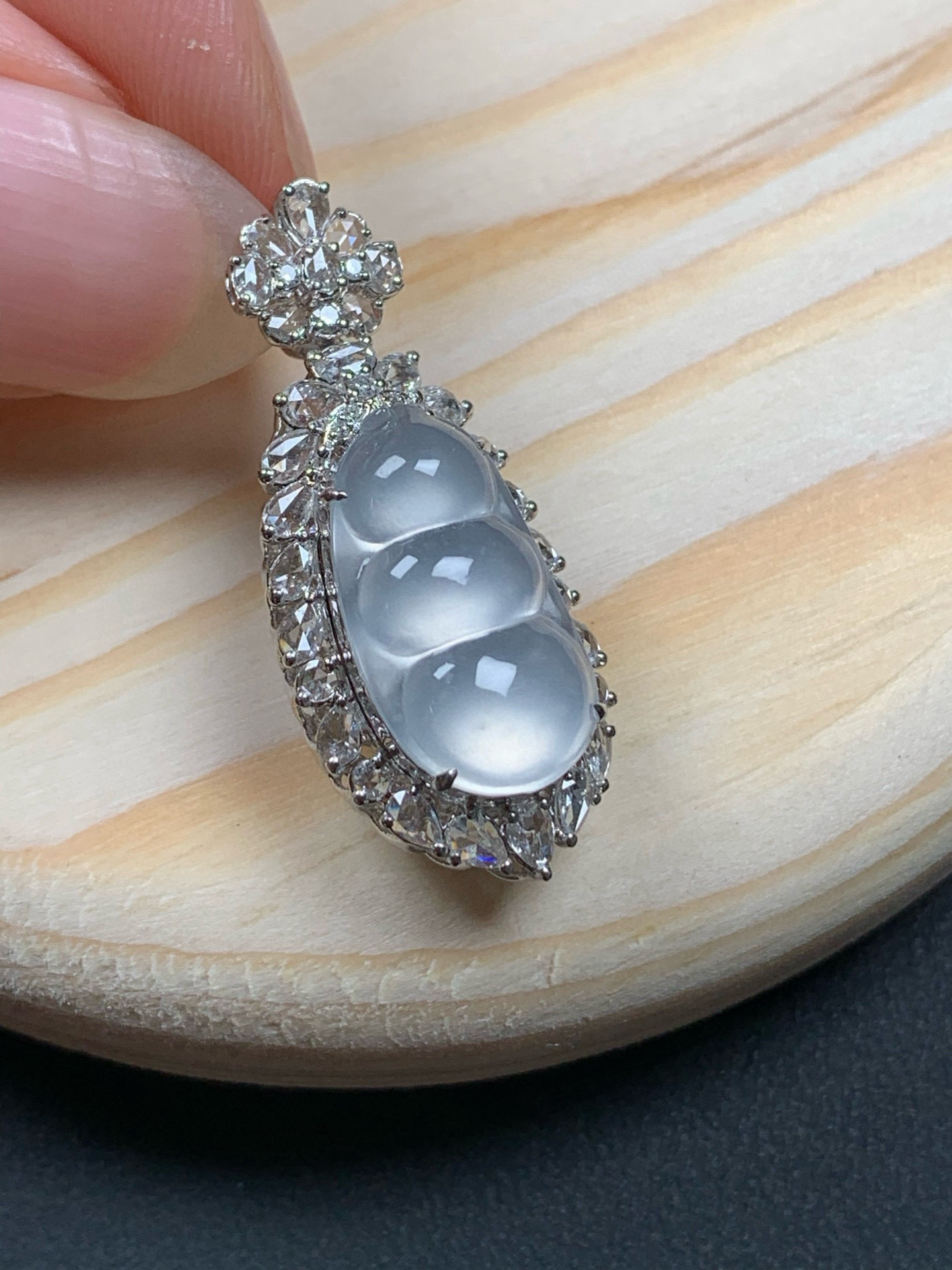 ️18k金钻镶嵌冰种玻璃福瓜吊坠32.5/14/12.5，裸石17.3/9.5/5.4