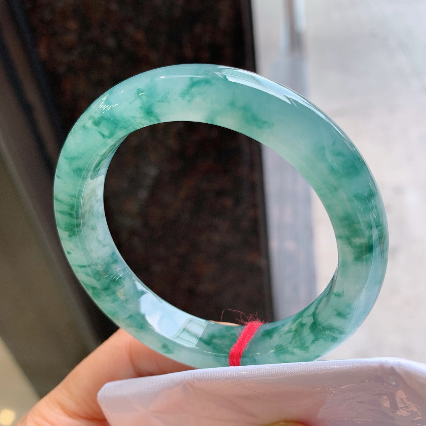 正圈冰飘花 无裂 尺寸：57.2/11.8/9.2 冰润