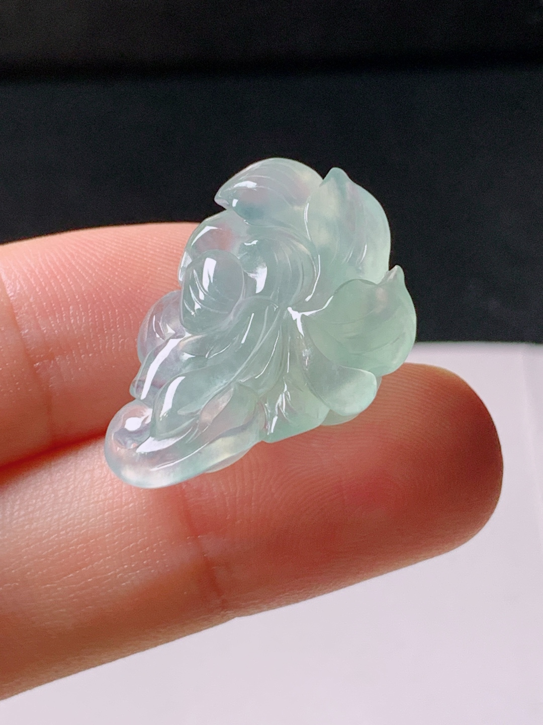 冰种晴水莲花，无裂，裸石25.5/17.1/8.4