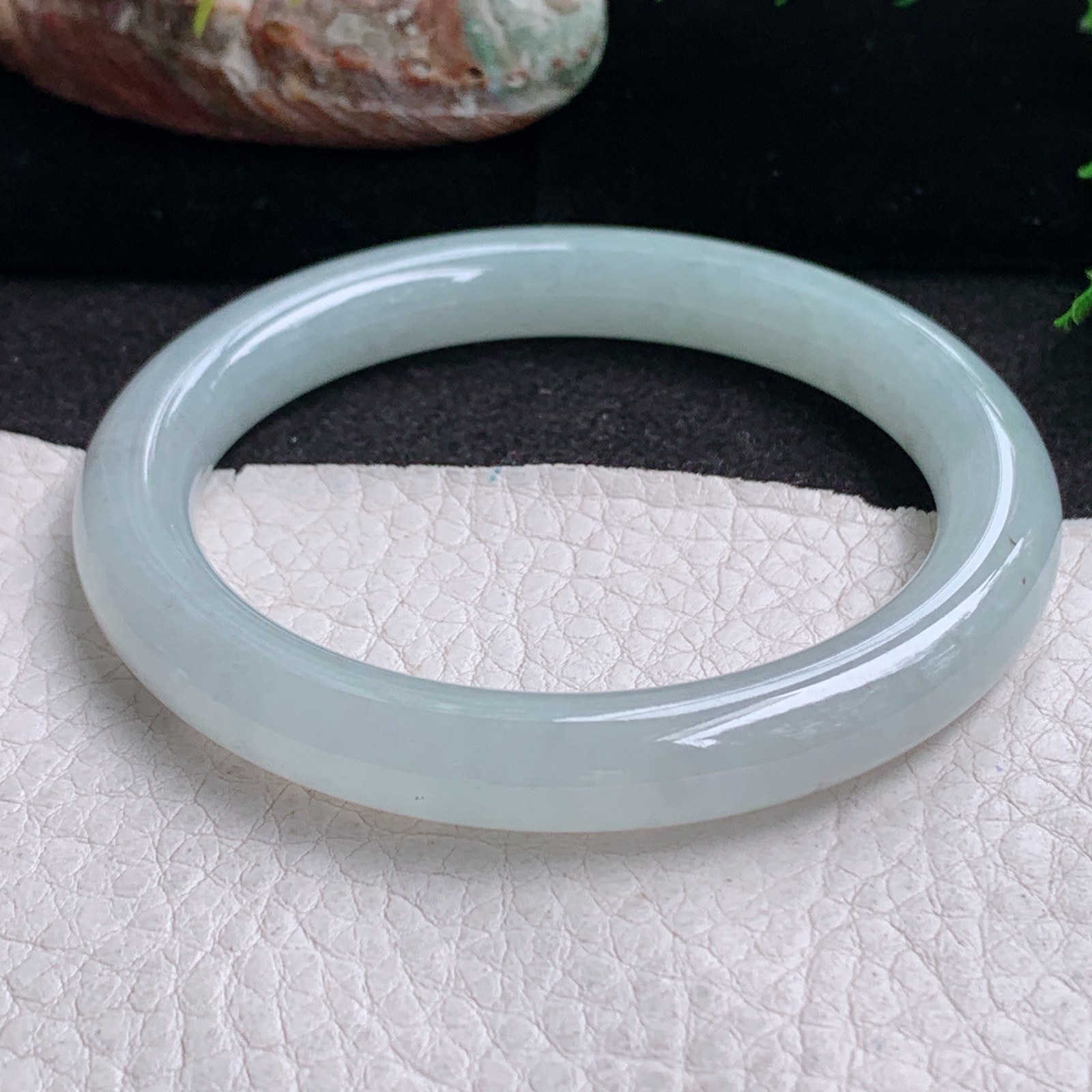 n小圈口54*8.8*8.5美人镯 缅甸翡翠a货手镯浅绿秀气圆条叮当镯