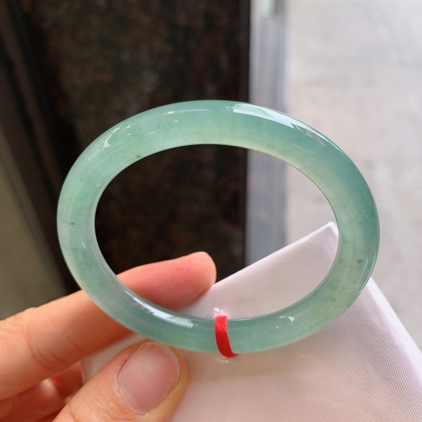 贵妃圆条冰晴，无裂，尺寸：52/46/7.8/7.6，冰润